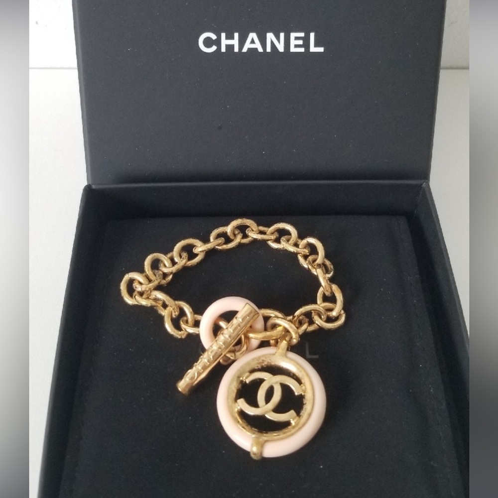 Chanel wrist chain new with box ! Firm on Price